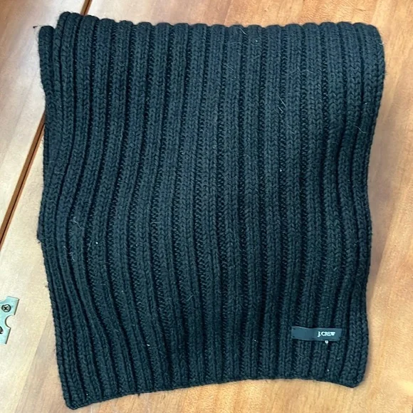 J Crew 72” Cable Knit Scarf - Picture 3 of 6